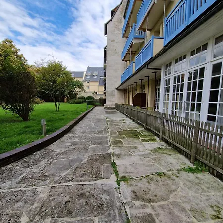 Deauville, Proche Avec Parking Privé Appartement Deauville