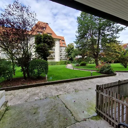 Deauville, Proche Avec Parking Prive アパート *