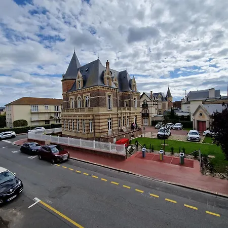 Deauville, Proche Avec Parking Privé Appartement *