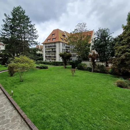 Deauville, Proche Avec Parking Privé Appartement Deauville