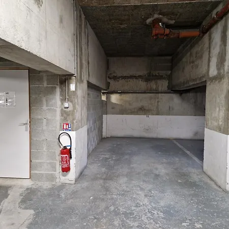 Deauville, Proche Avec Parking Prive *